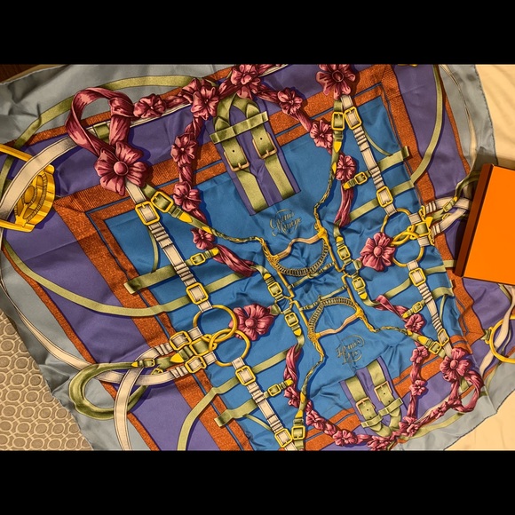 Hermès Silk scarf - Picture 3 of 3